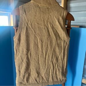 Outlander Studio Sleeve Less Shirt Gold Size Large